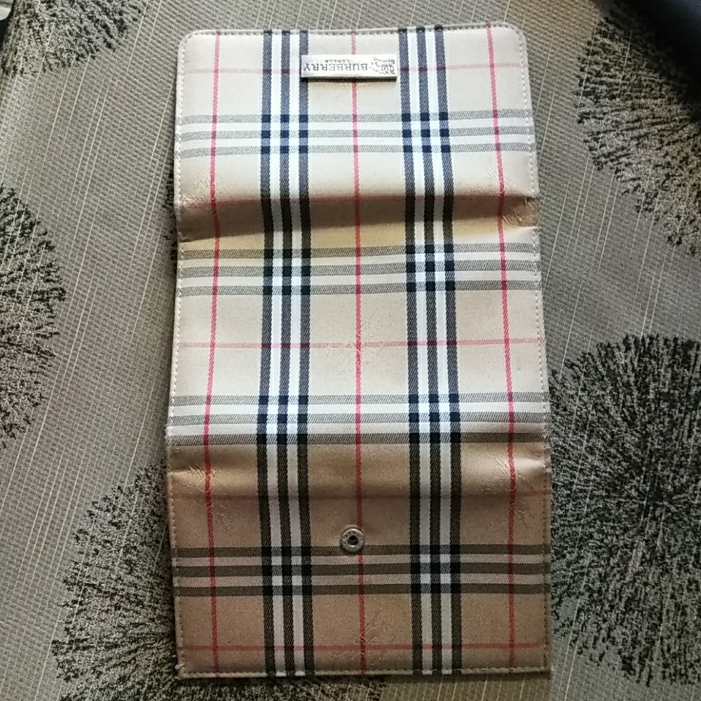 Burberry  full size wallet with extra compartments